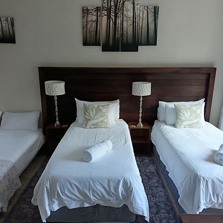 Three Olives Guesthouse Центурион Экстерьер фото