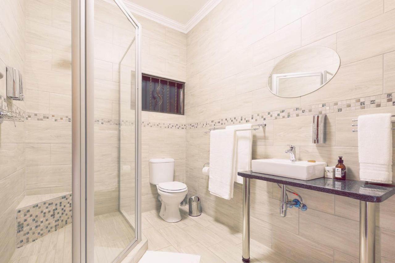 Three Olives Guesthouse Центурион Экстерьер фото